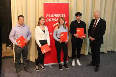 Vierter Platz in Nachhaltigskeitswertung beim Planspiel Börse Vierter Platz in Nachhaltigskeitswertung beim Planspiel Börse