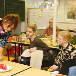 Vorweihnachtlicher Methodentag an den Fachschulen Vorweihnachtlicher Methodentag an den Fachschulen