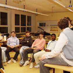 Wiedersehen macht Freude: Großer Andrang beim Altschülertreffen Wiedersehen macht Freude: Großer Andrang beim Altschülertreffen