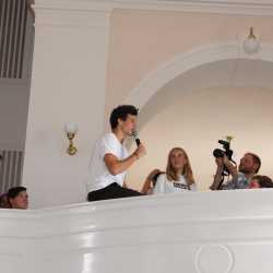 Wincent Weiss singt exklusiv für die Zinzendorfschüler Wincent Weiss singt exklusiv für die Zinzendorfschüler