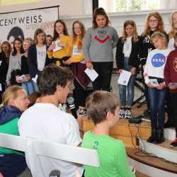 Wincent Weiss singt exklusiv für die Zinzendorfschüler Wincent Weiss singt exklusiv für die Zinzendorfschüler