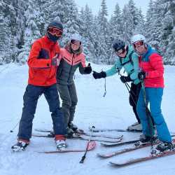 Wintersport auf Skiern, Schlitten und Kufen Wintersport auf Skiern, Schlitten und Kufen