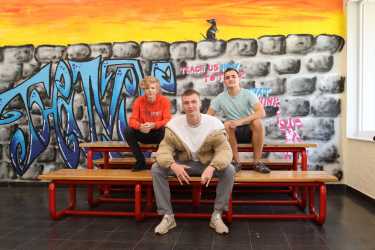 „Wir schaffen das!“ Gemeinschaftskundeprojekt auf Musikplattformen zu hören „Wir schaffen das!“ Gemeinschaftskundeprojekt auf Musikplattformen zu hören