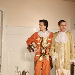 Zinzendorf-Theater-Ensemble begeistert mit Moliére-Komödie Zinzendorf-Theater-Ensemble begeistert mit Moliére-Komödie