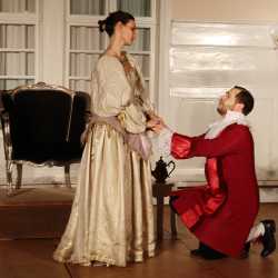 Zinzendorf-Theater-Ensemble begeistert mit Moliére-Komödie Zinzendorf-Theater-Ensemble begeistert mit Moliére-Komödie