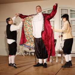 Zinzendorf-Theater-Ensemble begeistert mit Moliére-Komödie Zinzendorf-Theater-Ensemble begeistert mit Moliére-Komödie