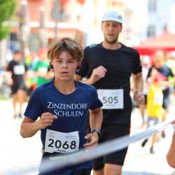 Zinzendorfschulen bilden zweitstärkstes Team beim Villinger Stadtlauf Zinzendorfschulen bilden zweitstärkstes Team beim Villinger Stadtlauf