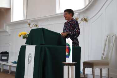 Zinzendorfschulen heißen ihre Schülerinnen und Schüler mit Gottesdiensten willkommen Zinzendorfschulen heißen ihre Schülerinnen und Schüler mit Gottesdiensten willkommen