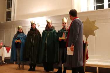 Zinzendorfschulen sammeln 3210,60 Euro für die Sternsinger Zinzendorfschulen sammeln 3210,60 Euro für die Sternsinger