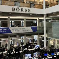 Zwei erste und ein zweiter Platz beim Planspiel Börse Zwei erste und ein zweiter Platz beim Planspiel Börse