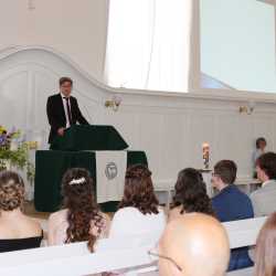 Zweimal Traumnote 1,0 an den beruflichen Zinzendorfgymnasien Zweimal Traumnote 1,0 an den beruflichen Zinzendorfgymnasien