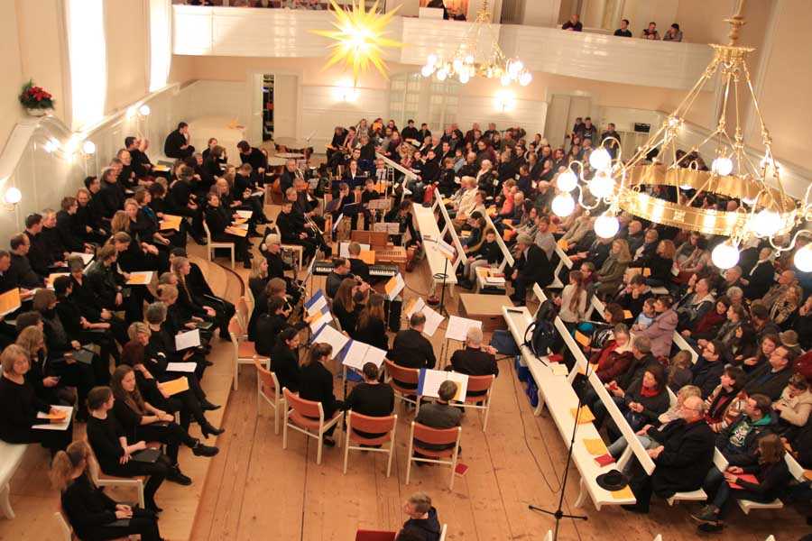 Zinzendorfschulen gestalten Adventssingstunde