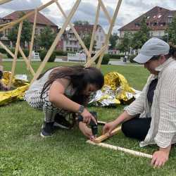 Zinzendorfschulen gestalten Kunstinstallation zum 50-jährigen Jubiläum der Gemeinde Königsfeld