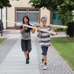 Zinzendorfschulen gestalten Kunstinstallation zum 50-jährigen Jubiläum der Gemeinde Königsfeld