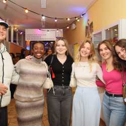 Wiedersehen macht Freude: Großer Andrang beim Altschülertreffen 