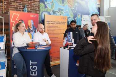 Zukunft im Fokus: Berufsfindungsmesse DateYourJob bringt Klarheit