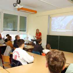 Zukunft im Fokus: Berufsfindungsmesse DateYourJob bringt Klarheit