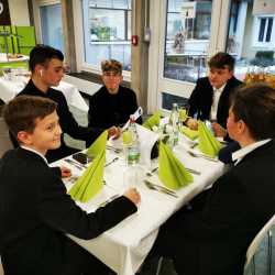 Große Gala im Internat 