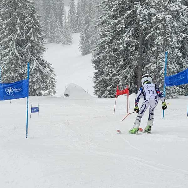 Jugend trainiert für Olympia: Stark unterwegs beim Landesfinale Ski Alpin 