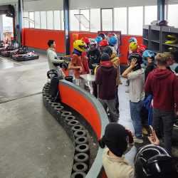 Vollgas voraus – Ein Tag voller Adrenalin auf der Kartbahn