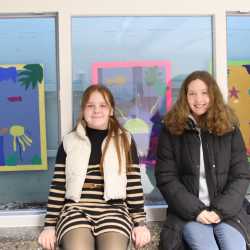 Runder Projektabschluss: Unsere Bilder hängen!