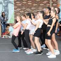 Projekttage münden in kunterbuntem Schulfest
