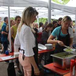 Projekttage münden in kunterbuntem Schulfest