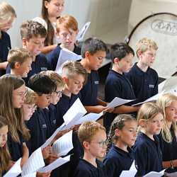 „Vorhang auf – Bühne frei!“: Sommerkonzert begeistert mit Musiktheater-Klassikern und besonderen Momenten