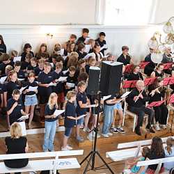 „Vorhang auf – Bühne frei!“: Sommerkonzert begeistert mit Musiktheater-Klassikern und besonderen Momenten