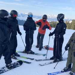 Siebtklässler der Realschule im Skischullandheim