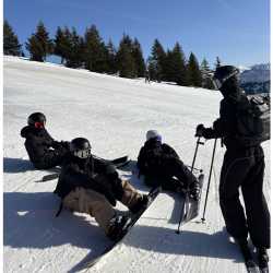 Siebtklässler der Realschule im Skischullandheim