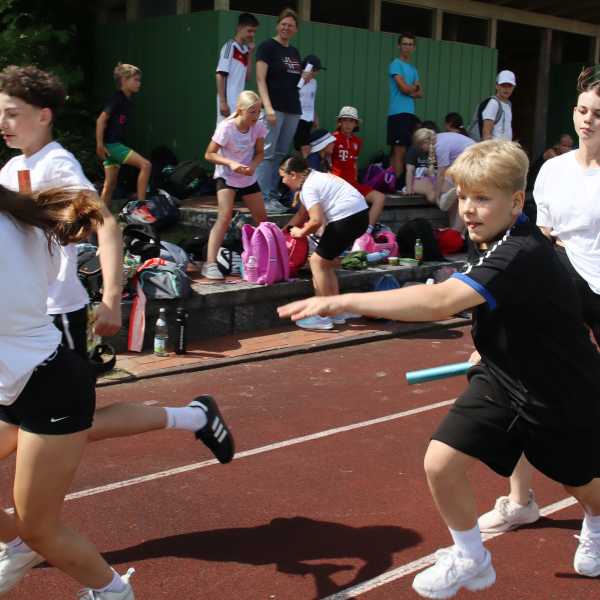 Fair Play und Teamgeist beim Sportfest der Klassen 5 bis 8