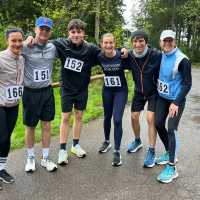 Beste Laune trotz erhöhter Luftfeuchtigkeit beim Sport-Weiß-Lauf