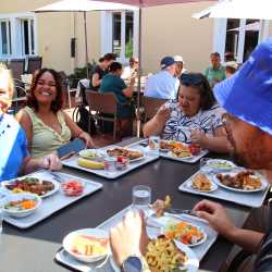 Besuch aus Südafrika an den Zinzendorfschulen