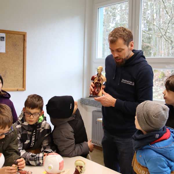 Viertklässlerparty gewährt spannende Einblicke in die Zinzendorfschulen