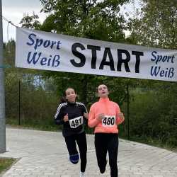 Rund zwei Dutzend Zinzendörfler starten beim Sport Weiß Lauf