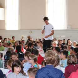 Wincent Weiss singt exklusiv für die Zinzendorfschüler