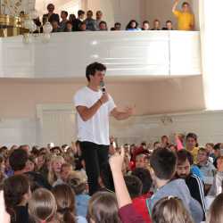 Wincent Weiss singt exklusiv für die Zinzendorfschüler