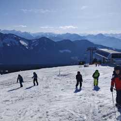 Siebtklässler des Gymnasiums im Skischullandheim