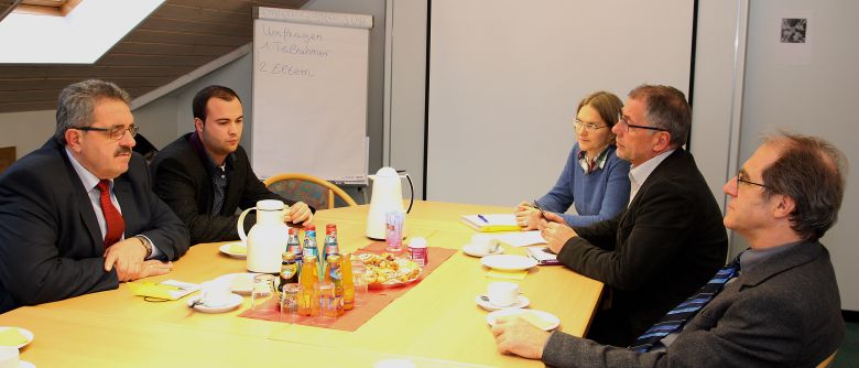 Rombach sichert Zinzendorfschulen seine Wertschätzung zu