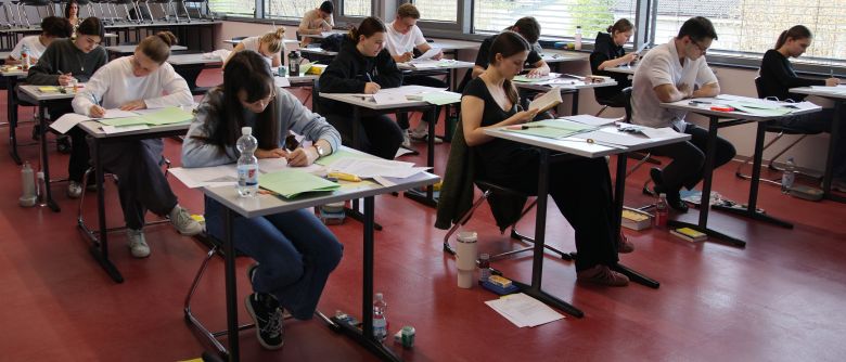Deutschprüfung am ZG und SWG