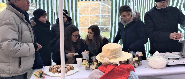 AES-Gruppe auf dem Nikolausmarkt im CBH