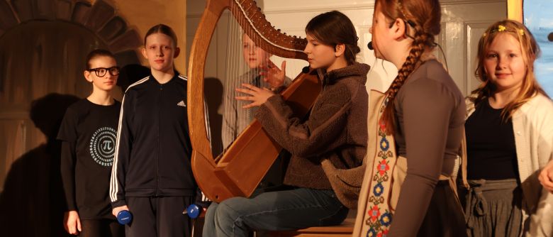 Biblisches Singspiel begeistert Publikum im Kirchensaal