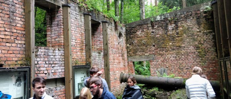 Besuch des Gedenkpfads Eckerwald