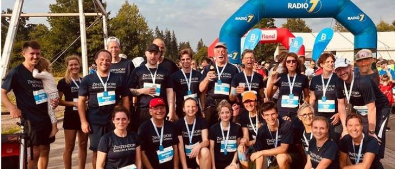 Teamgeist auf der Laufstrecke – Zinzendorfschulen beim Firmenlauf VS