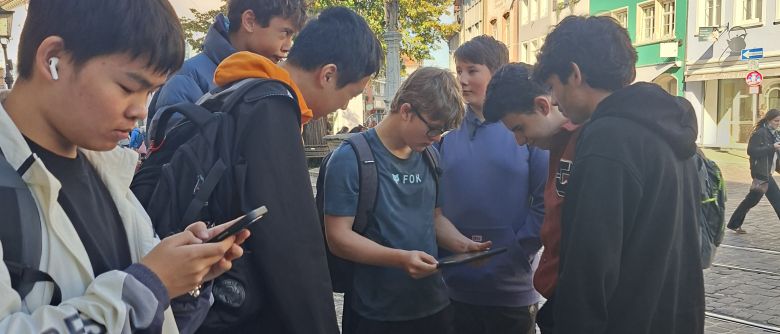  Mission Freiburg: Internatler*innen auf geheimer Spurensuche 
