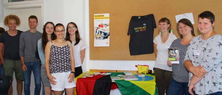 Referenten stellen Freiwilligendienste und Auslandsaufenthalte vor