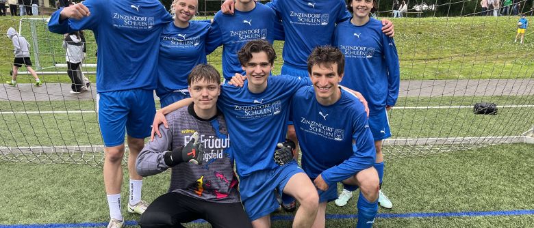 Zinzendorfschulen gewinnen das Fußballturnier der Schulen nach dramatischem Elfmeterschießen