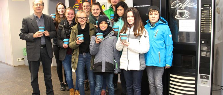 Einwegbecher aus Schule verbannt