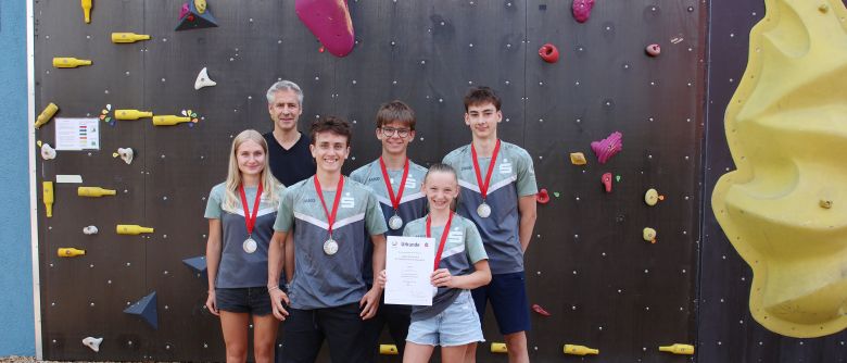 Das Kletterteam um Stefan Gilga kam beim Landesfinale von Jugend trainiert für Olympia auf einen herausragenden zweiten Platz. 